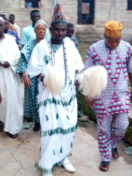 Araba Agbaye after his coronation 