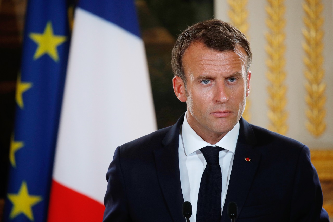 French debates rally Macron's supporters but rebels hold out French debates rally Macron's supporters but rebels hold out
