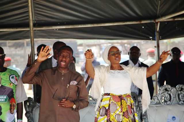 Gov Okowa Prays For PDP Gov Okowa Prays For PDP