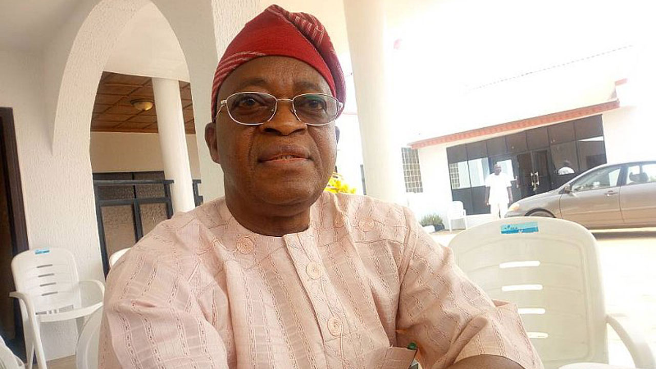 Oyetola begins thank you tour, seeks support for Buhari Oyetola begins thank you tour, seeks support for Buhari