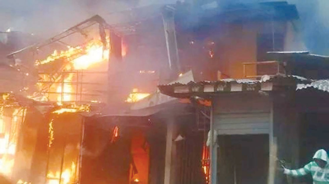 Police arrest 11 suspects for allegedly burning shops, houses in Ibadan Police arrest 11 suspects for allegedly burning shops, houses in Ibadan