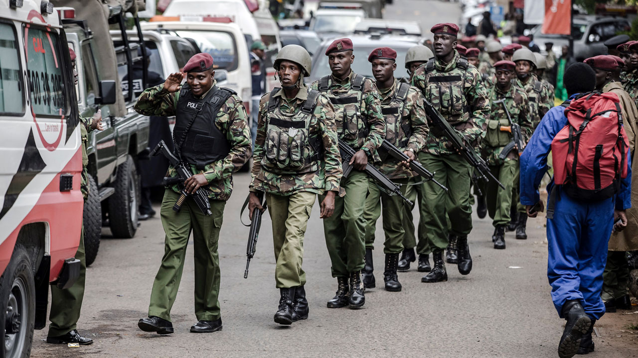 Sniffer dogs, bomb experts comb through Kenya attack site Sniffer dogs, bomb experts comb through Kenya attack site