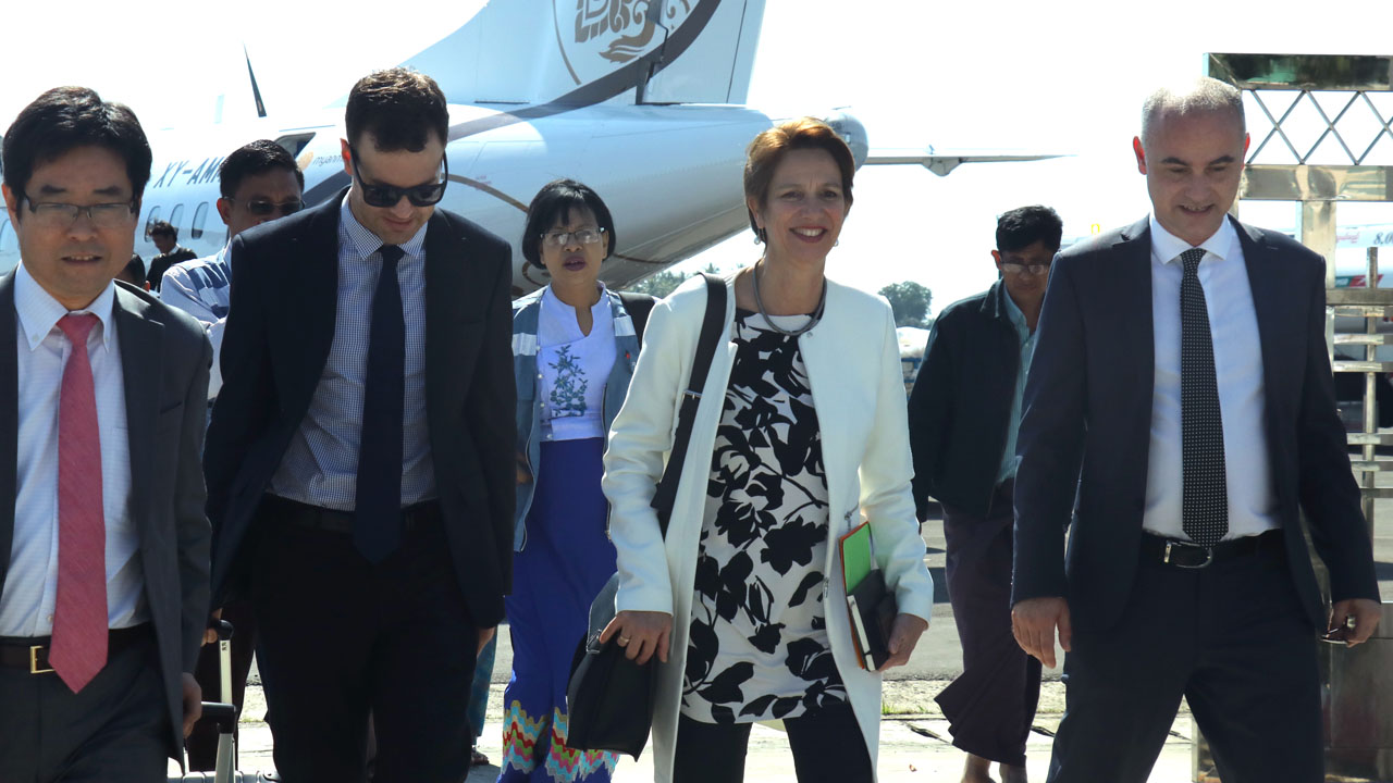 UN expert visits Bangladesh Rohingya 'relocation' island UN expert visits Bangladesh Rohingya 'relocation' island