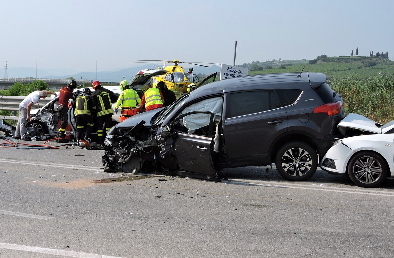 3 die, 11 injured in Ogun road accident 3 die, 11 injured in Ogun road accident