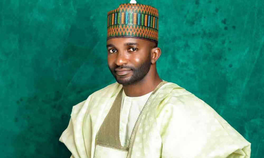 Adamawa First Class Emir, Hama Bachama Endorses Sen Nyako. Adamawa First Class Emir, Hama Bachama Endorses Sen Nyako.