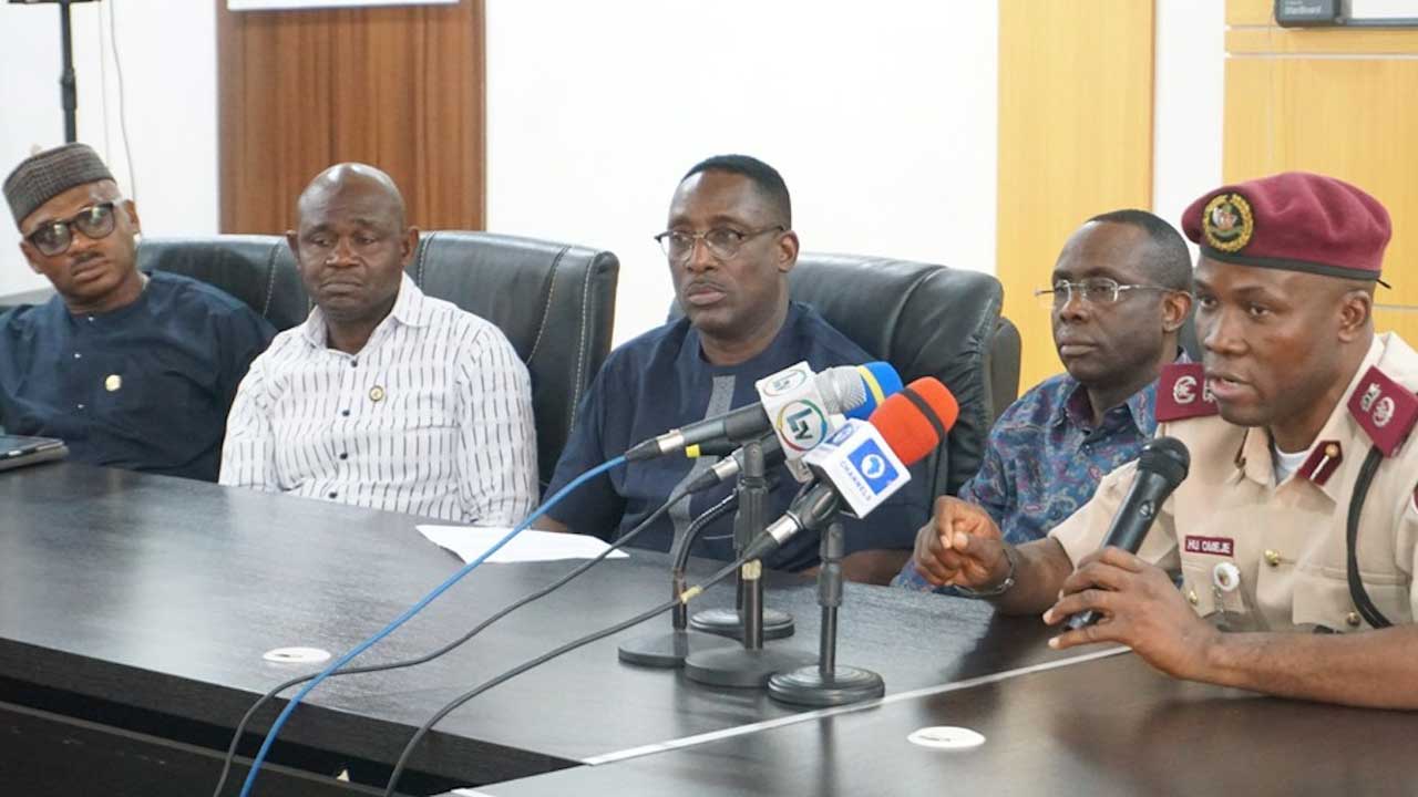 Lagos rescinds decision on road closure for Buhari’s rally Lagos rescinds decision on road closure for Buhari’s rally