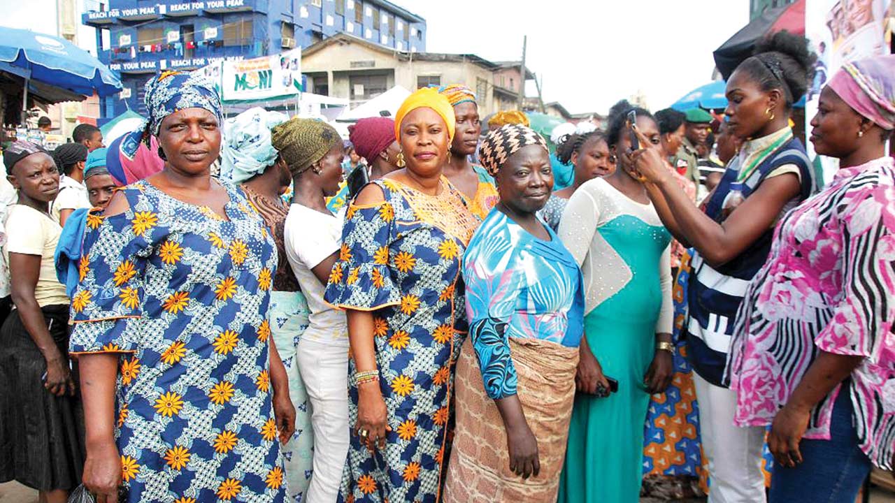 Suspected hoodlums disrupt TraderMoni scheme in Ogun Suspected hoodlums disrupt TraderMoni scheme in Ogun The Guardian Nigeria News