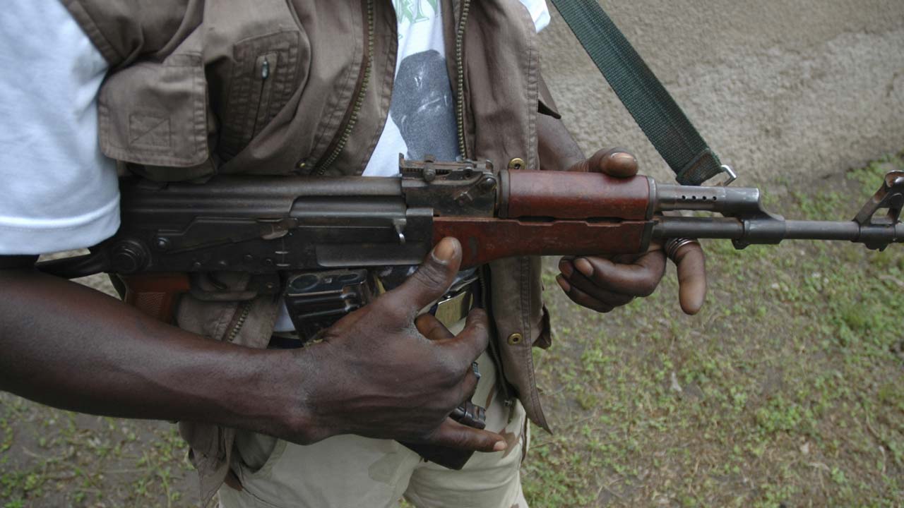 Gunmen attack police station in Edo, kill DPO, three others | Gunmen attack police station in Edo, kill DPO, three others |