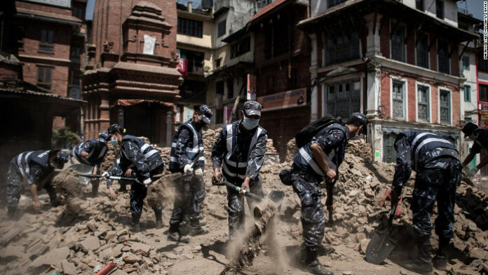 Earthquake-hits-Nepal