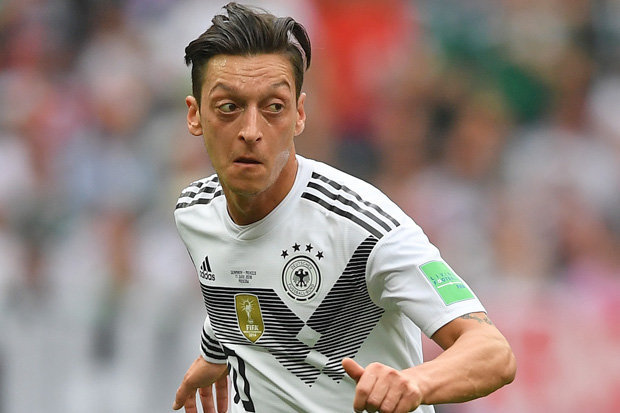 Mesut-Ozil-712104