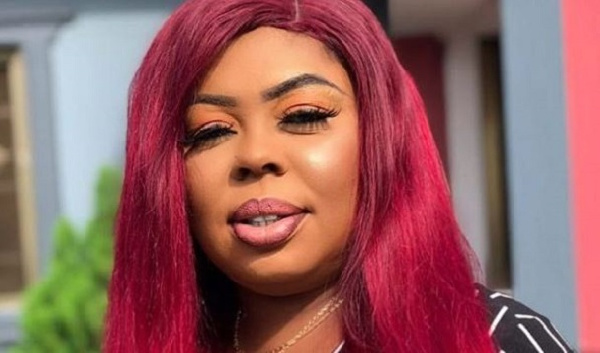 Afia-Schwarzenegger-1