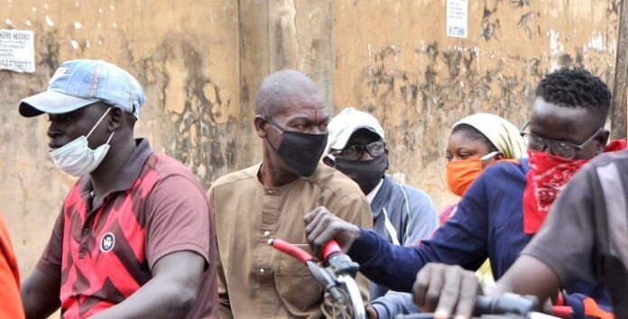 Facemasks-in-Abuja-1-738x375