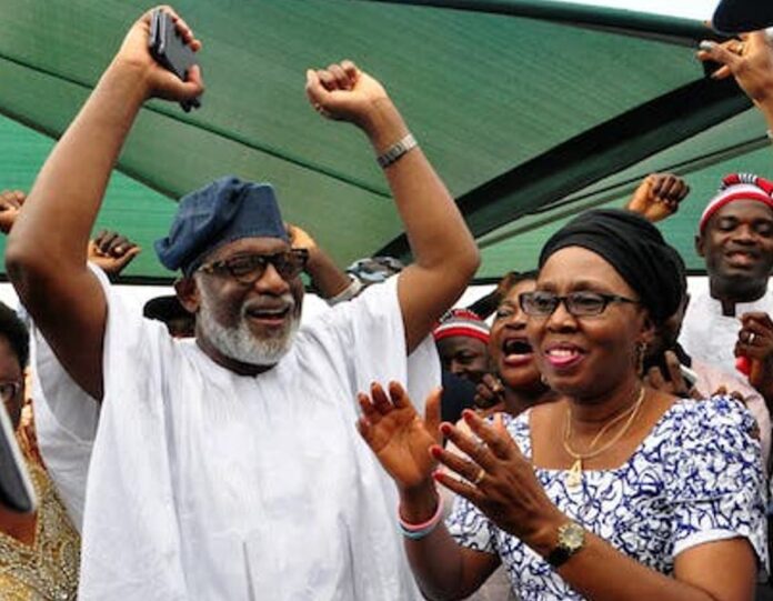 AKEREDOLU-JUBILATION-IN-HIS-RESIDENCE-AT-OWO-1-e1595281021274