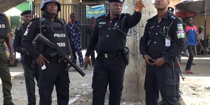 Policemen-750x375