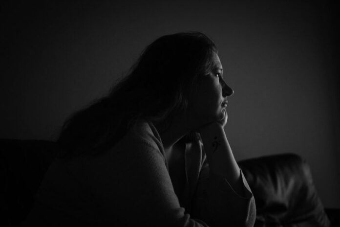 alone-black-and-white-looking-away-2423954-1-compressor-1024x682