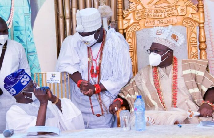 L-R: Asiwaju Bola Tinubu; Ooni of Ife, Oba Adeyeye Enitan Ogunwusi (Ojaja II) and Oniru of Iruland, Oba Abdul-Wasiu Omogbolahan Lawal (Abisogun II); during the coronation reception of Oba Oniru at the Iru Palace, Victoria Island, on Sunday, September 6, 2020. L-R: Asiwaju Bola Tinubu; Ooni of Ife, Oba Adeyeye Enitan Ogunwusi (Ojaja II) and Oniru of Iruland, Oba Abdul-Wasiu Omogbolahan Lawal (Abisogun II); during the coronation reception of Oba Oniru at the Iru Palace, Victoria Island, on Sunday, September 6, 2020.