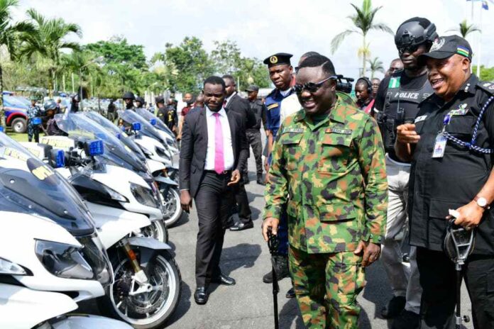 629203-insecurity-gov-ayade-launches-operation-akpakwu-photos
