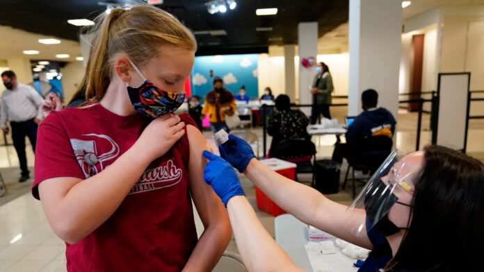 US Lifts Indoor Mask Mandate For Vaccinated People