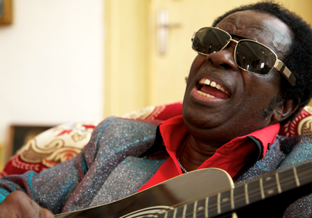 victor-uwaifo.jpg