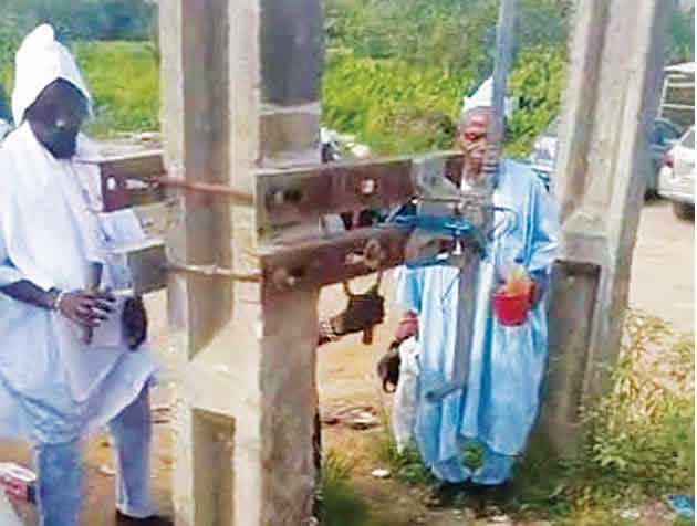 Magboro-electric-pole.jpg