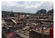 BREAKING: Fire Ravages Waterfront Community In Rivers