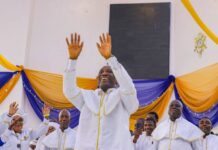 Récolte de Merveilles : Première Entrée Historique dans le Nouvel Auditorium Alors que le Primate Ayodele Conduit une Célébration Glorieuse et Remplie de l’Esprit