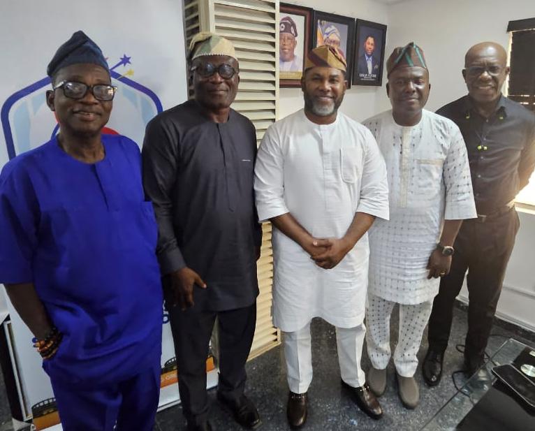 LEAGA Organising team with the DG, Lagos State Sports Commission
From left: Amb. Muyiwa Osinaike, Team Lead, Femi Oladeinde, team member, Lekan Fatodu, DG, Lagos State Sports Commission, Olalekan Akinruli, team member and Ola Okunnu, team member